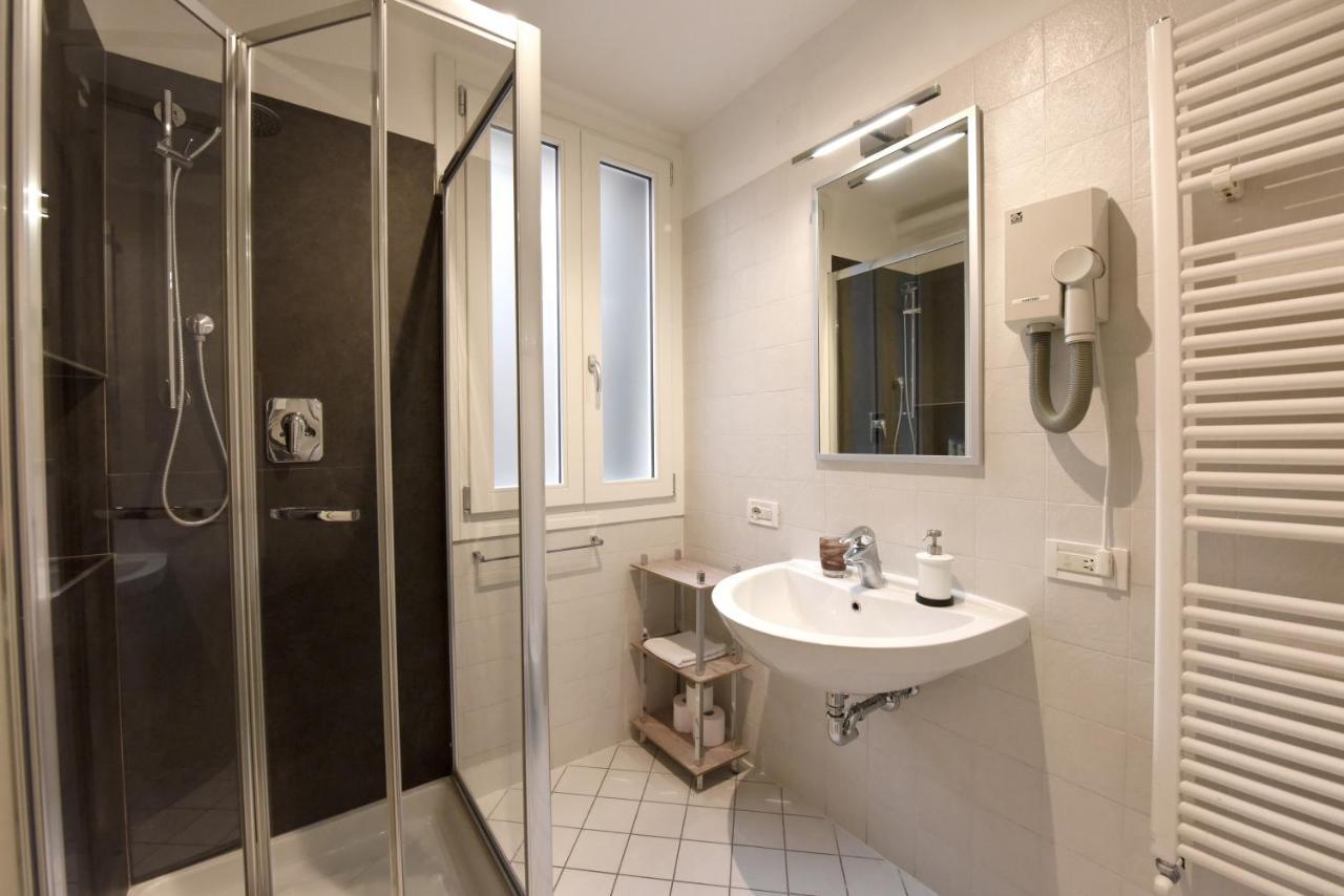True Venice 2 Bedrooms In The Heart Of Castello Венеція Екстер'єр фото